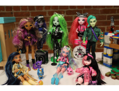 Monster High ttpm holiday showcase